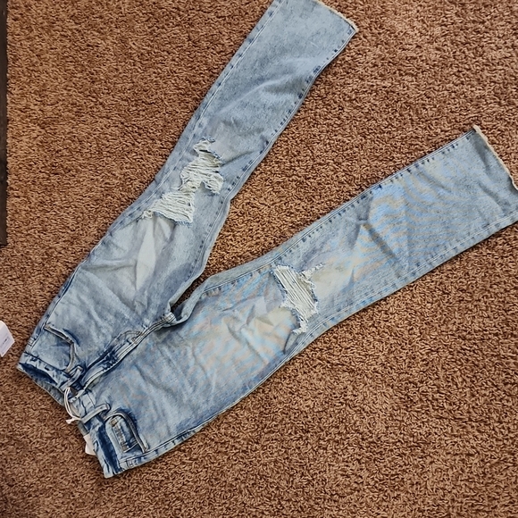Good American Good Boy distressed light wash Indigo117 2 26 NWT boyfriend - Picture 15 of 15